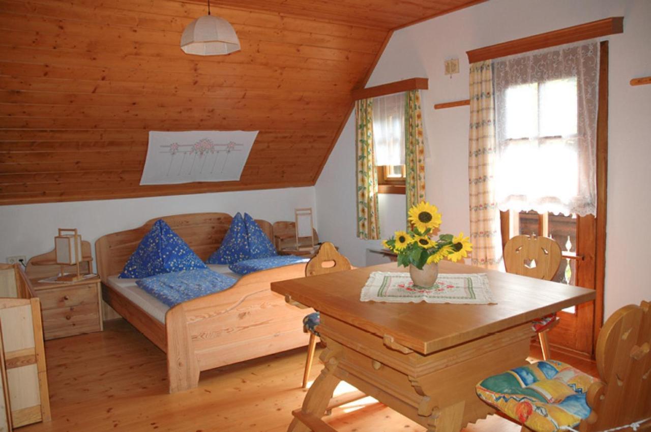 Ferienhaus Bettina Rassis Feriendorf Донерсбахвалд Екстериор снимка